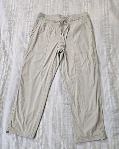 Lululemon women dance studio - lululemon,