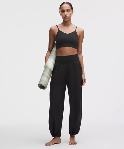 Nwt lululemon groove - lululemon, low-rise